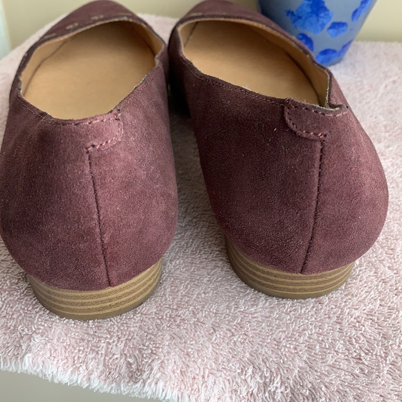 Nearly New Sonoma Genuine Suede Hadlee Flats - Picture 3 of 8